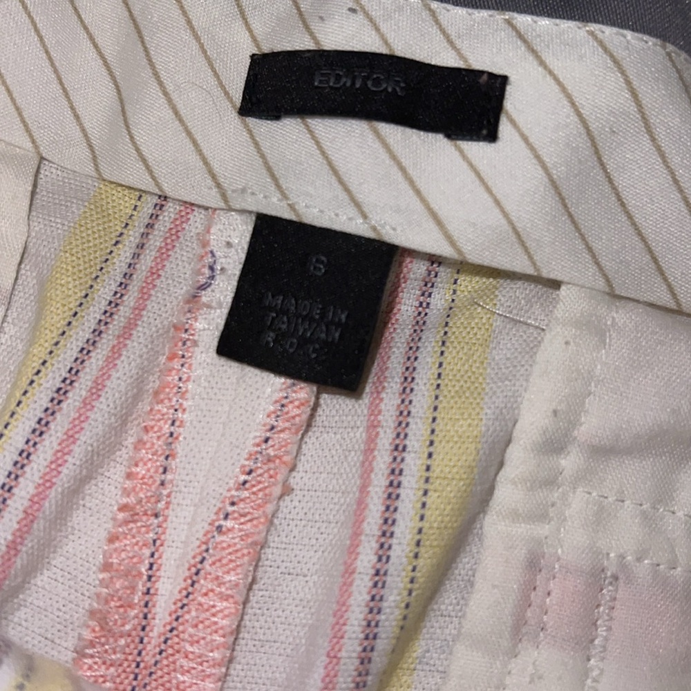 Express Capris - Picture 2 of 3